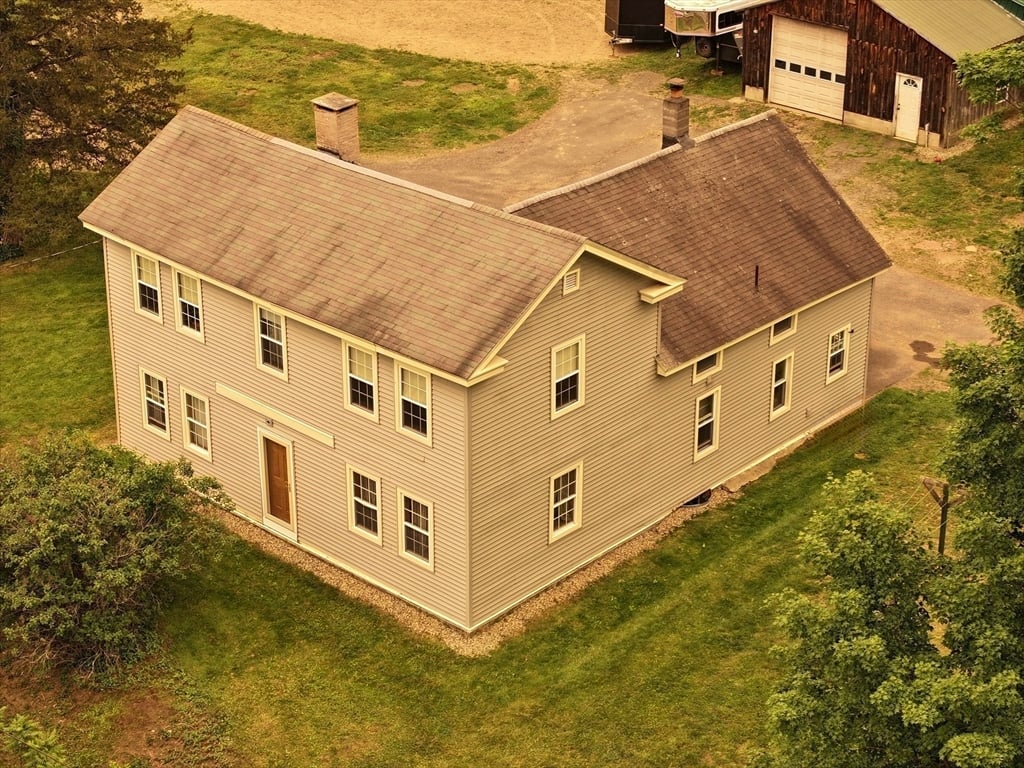 271 Lower Road Photo 4