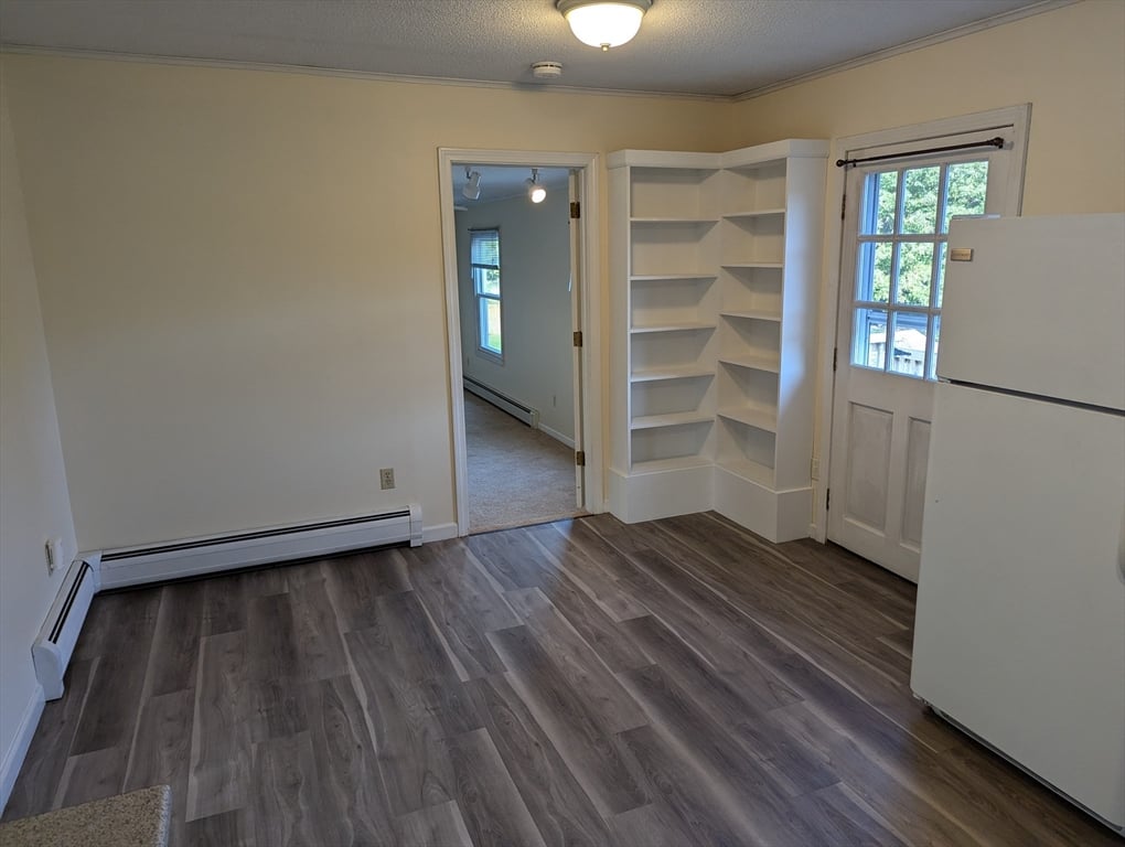 30 Long Plain Road  #B Photo 7