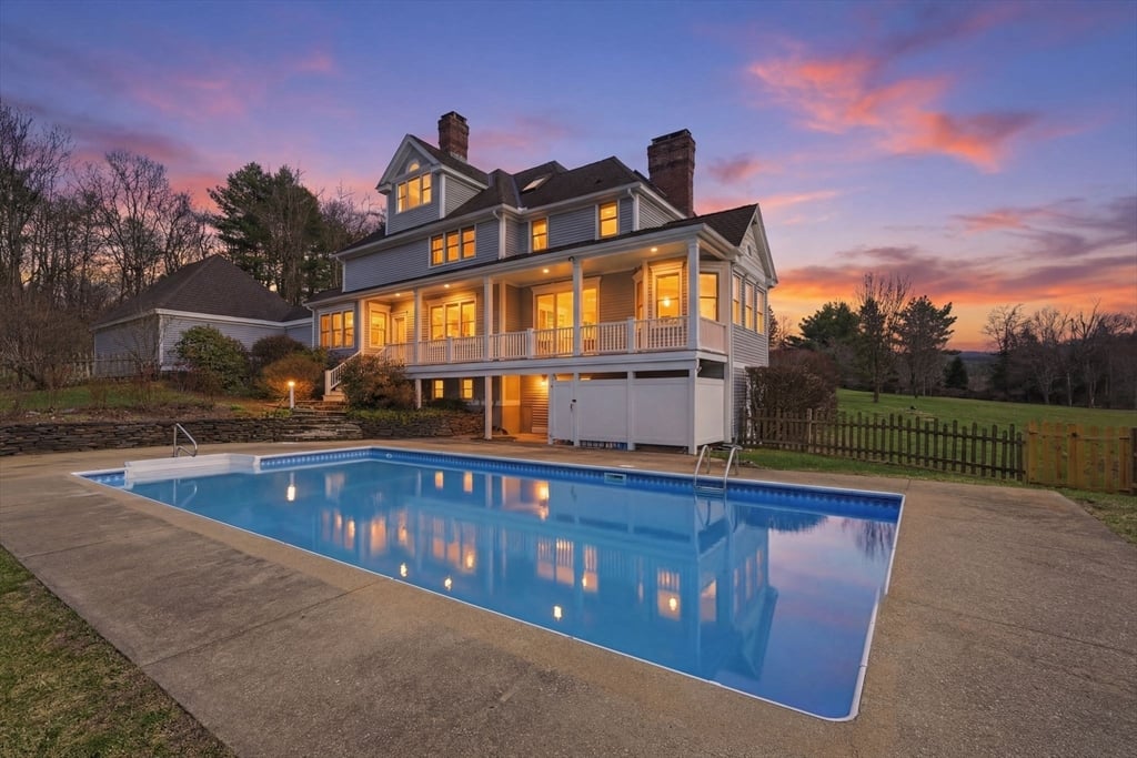 365 Middle St Photo 42