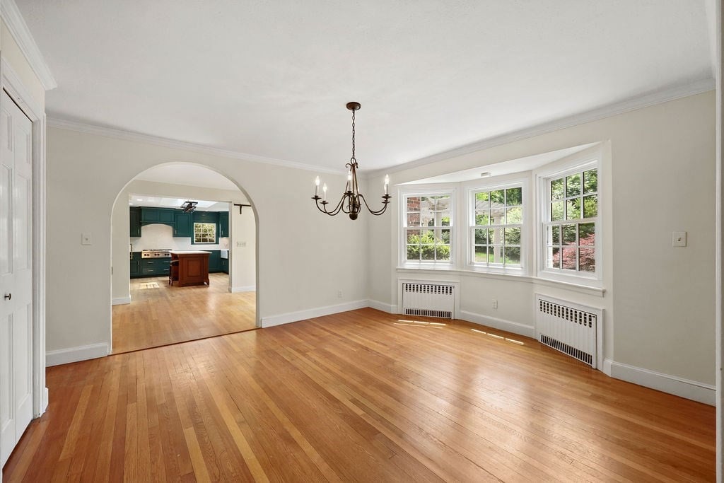 123 Englewood Road Photo 9