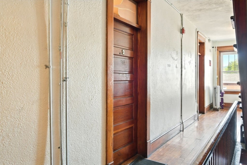 11 Conway St Photo 15