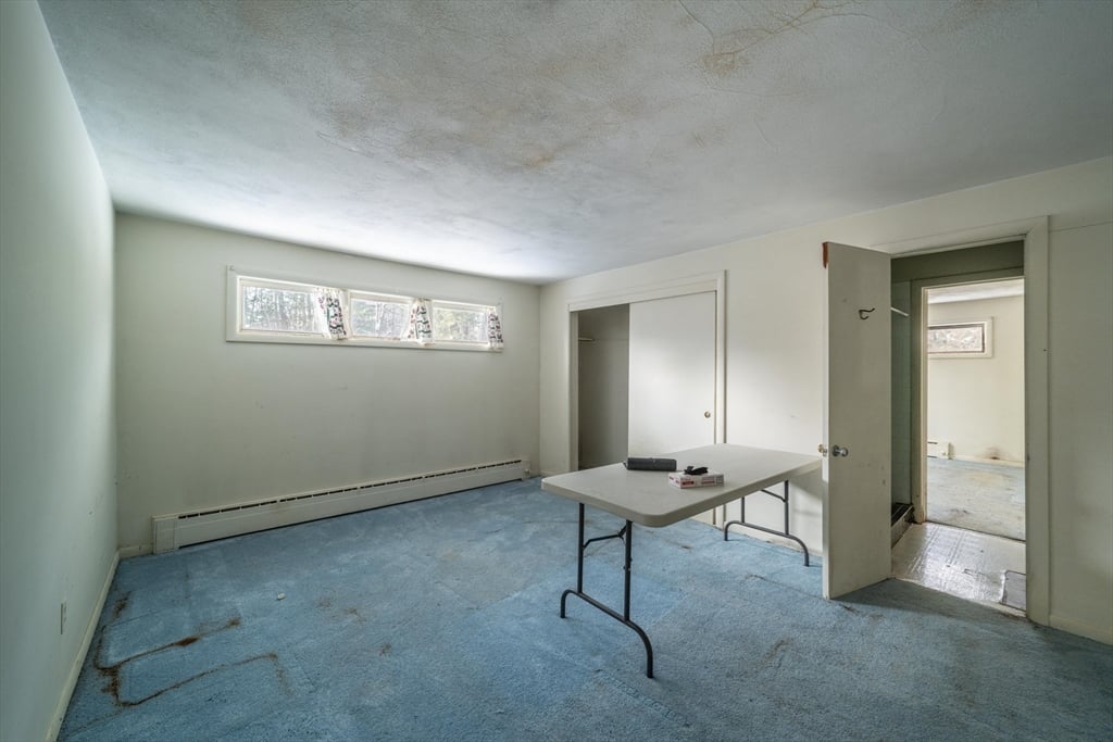 7 Christian Ln Photo 16