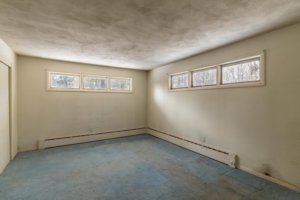 7 Christian Ln Photo 14