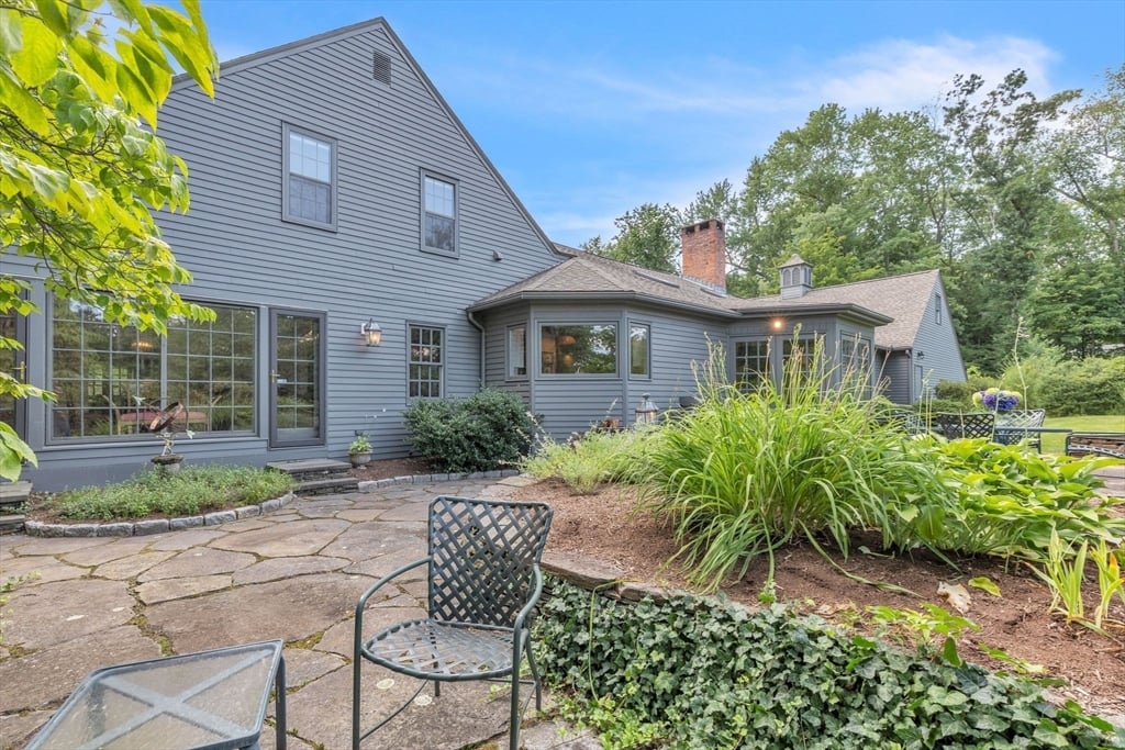 147 Shaker Road Photo 40