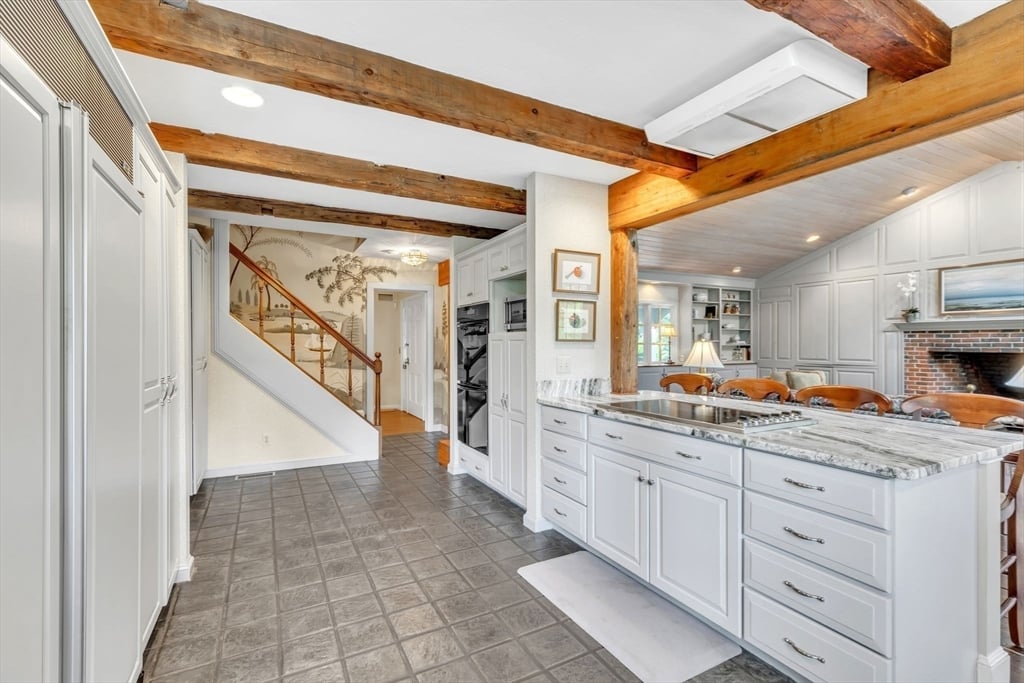 147 Shaker Road Photo 15