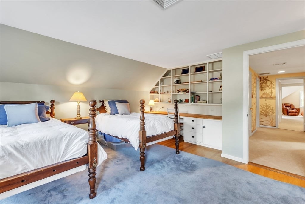 147 Shaker Road Photo 34