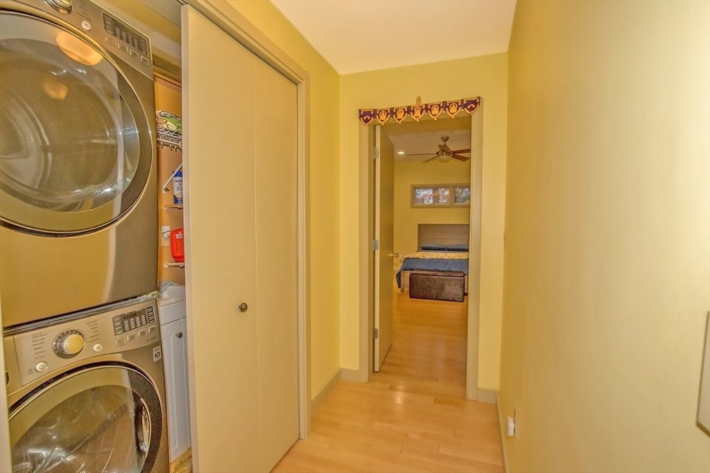 70 Tennyson Dr Photo 19