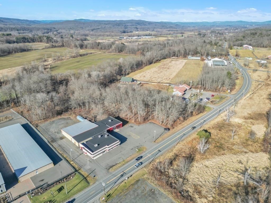 253 Greenfield Rd Photo 41