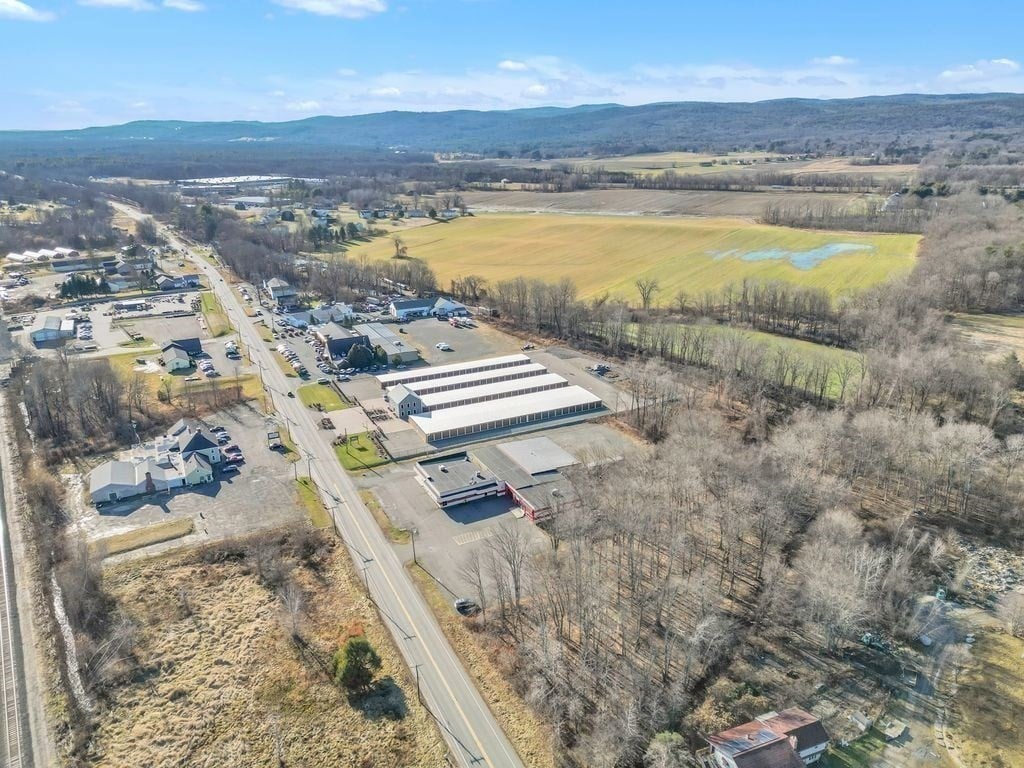 253 Greenfield Rd Photo 40