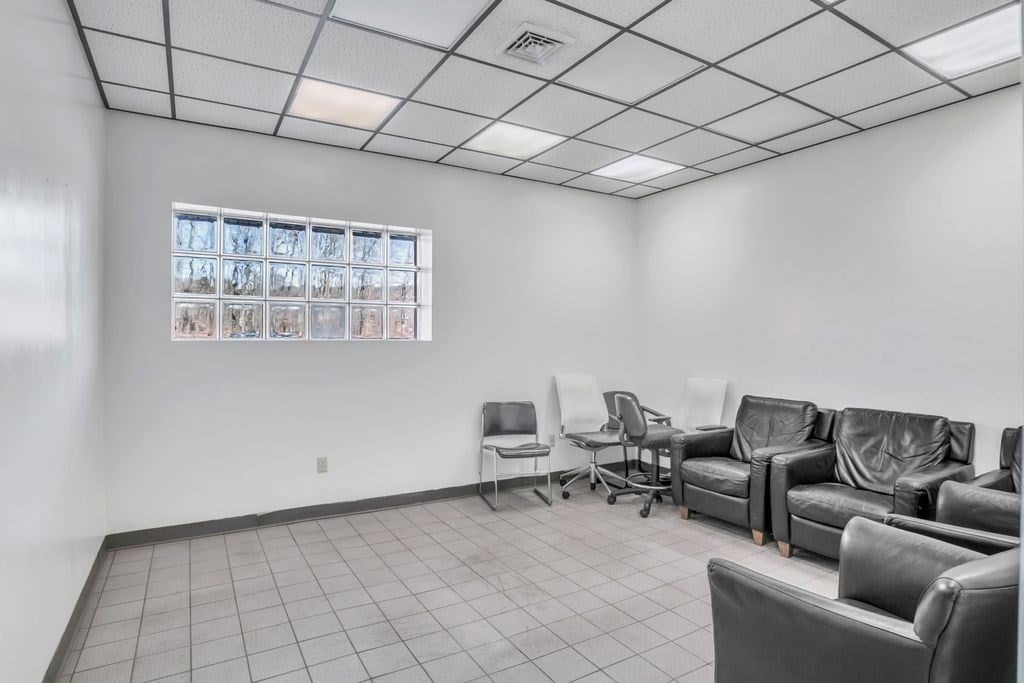 253 Greenfield Rd Photo 11