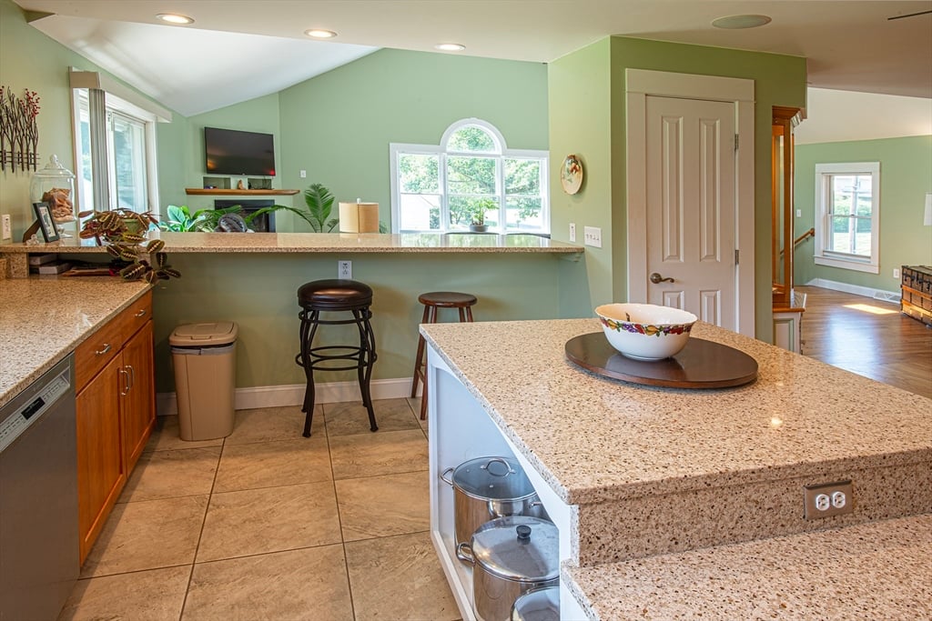 136 Main Street Photo 12