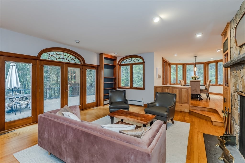 71 Mathews Rd Photo 6