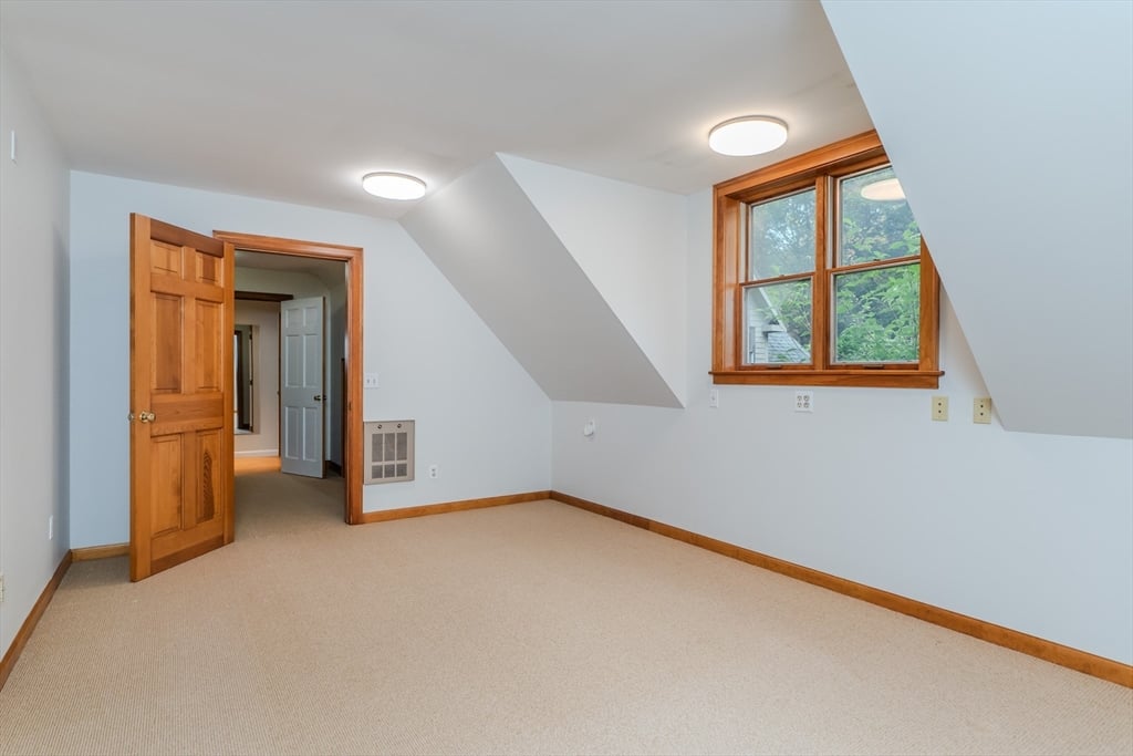 71 Mathews Rd Photo 27