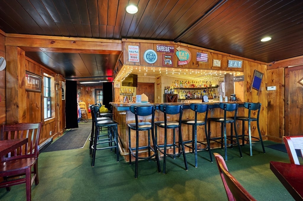 100 Mountain Rd Photo 4