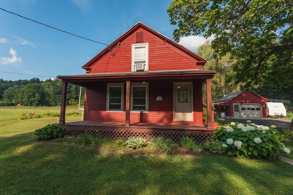 211 Main St Photo 2