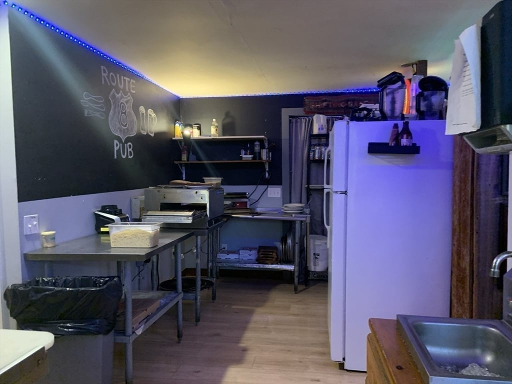 3235 Main Street Photo 27