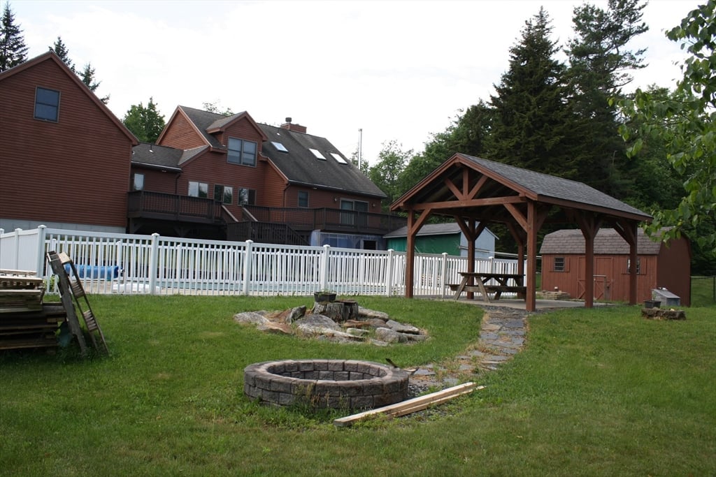 200 Peru Rd Photo 7