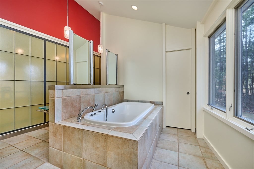 27 January Hills Rd Photo 18