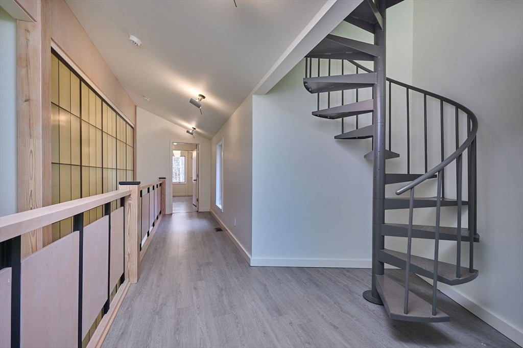 27 January Hills Rd Photo 14