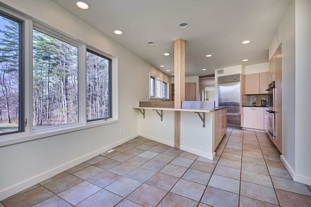 27 January Hills Rd Photo 12