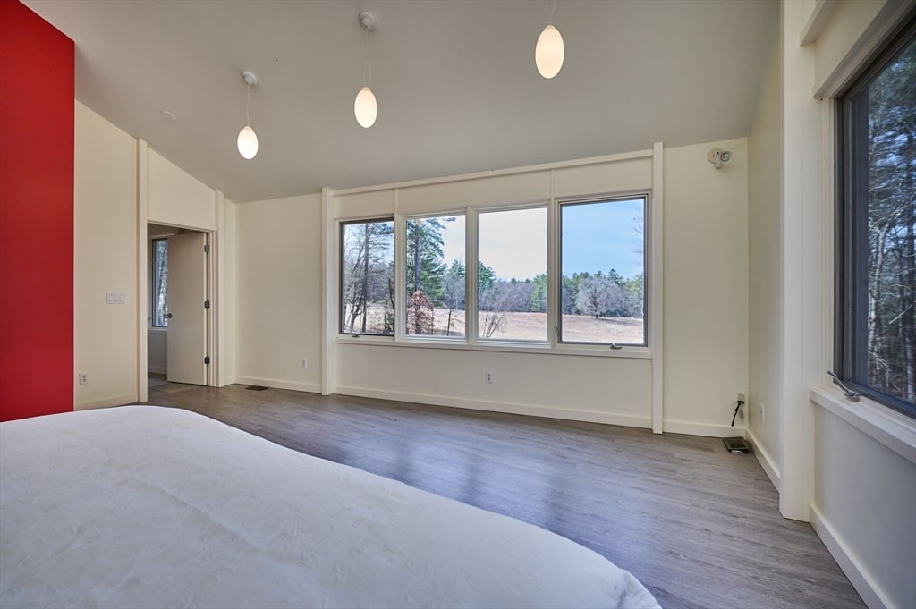 27 January Hills Rd Photo 17