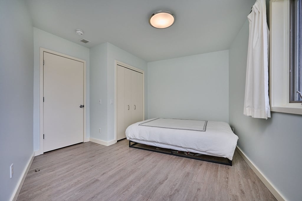 27 January Hills Rd Photo 21