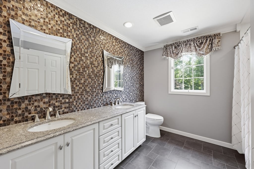 1051 Converse St Photo 28