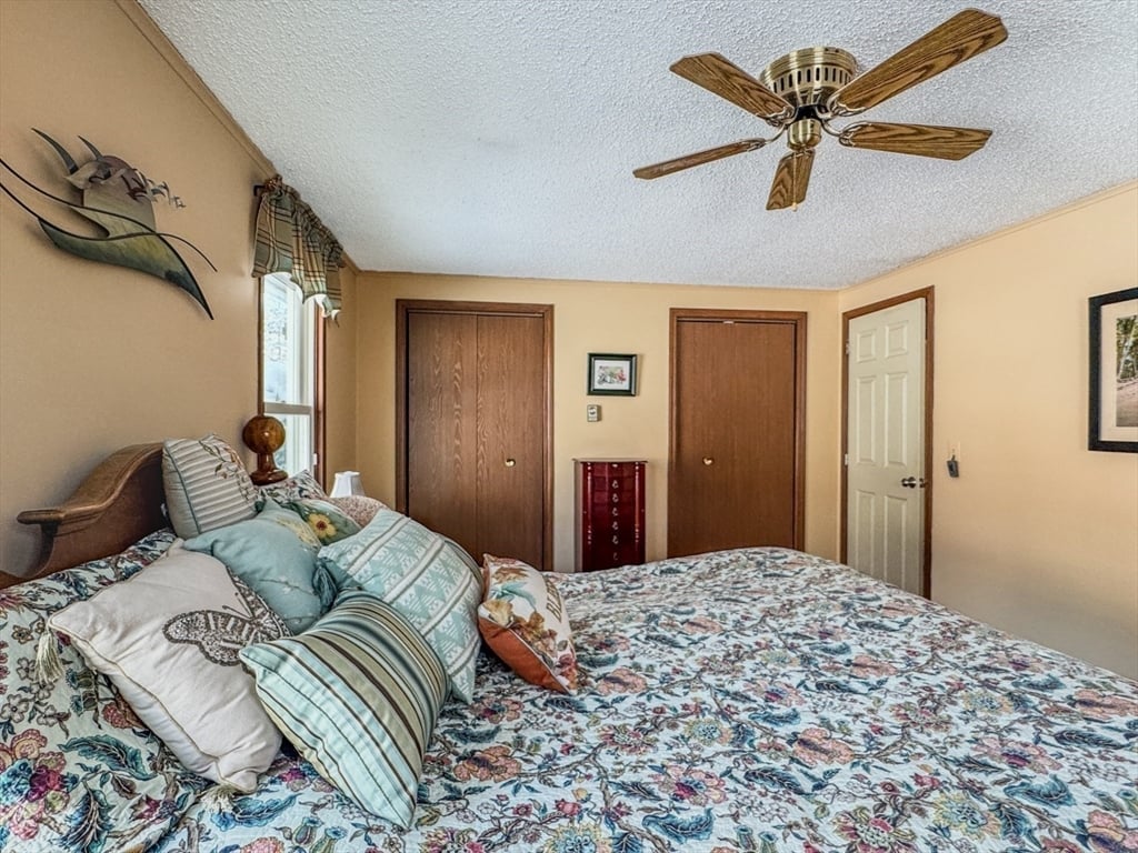 59 N. Hilliside Road Photo 21