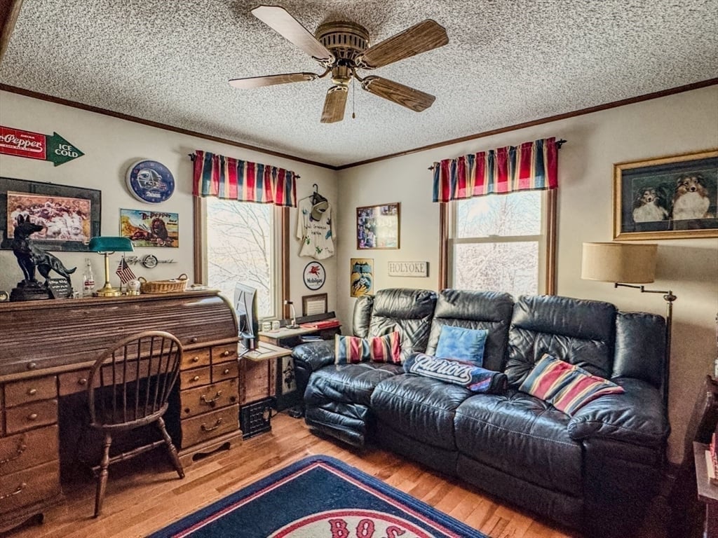 59 N. Hilliside Road Photo 22