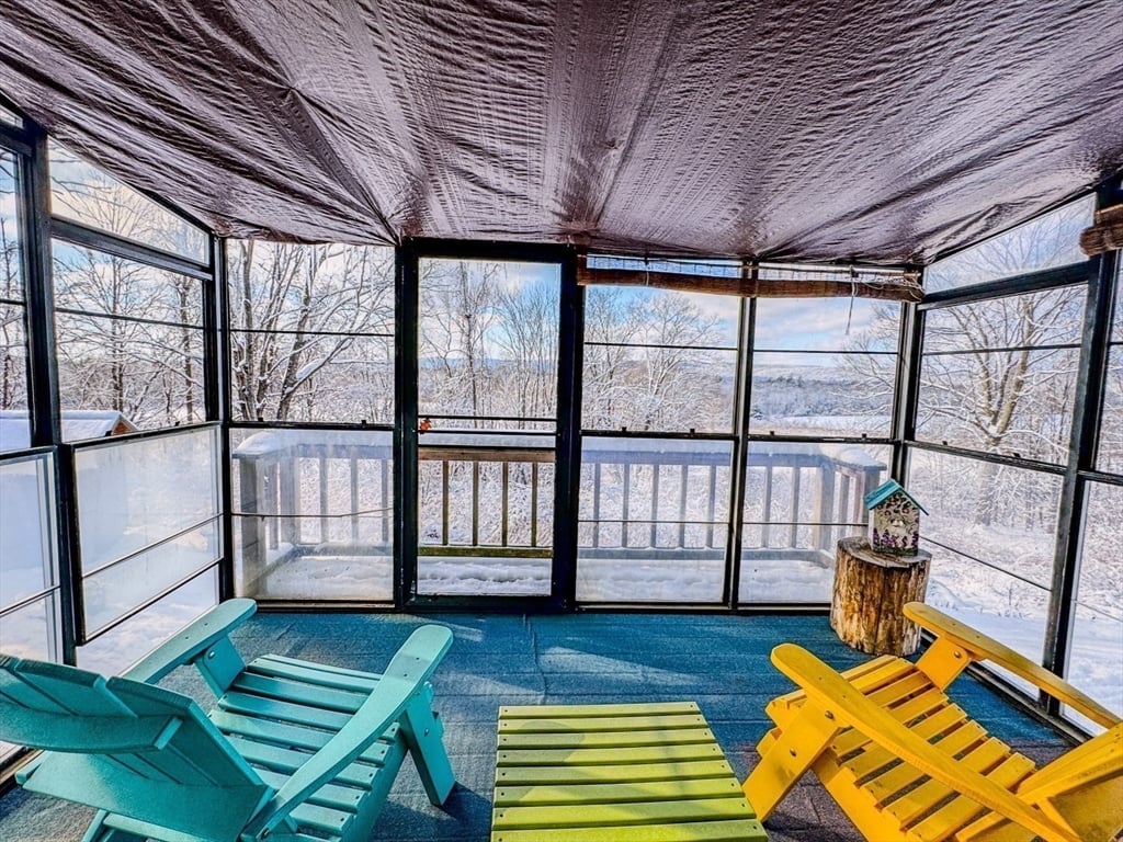 59 N. Hilliside Road Photo 11