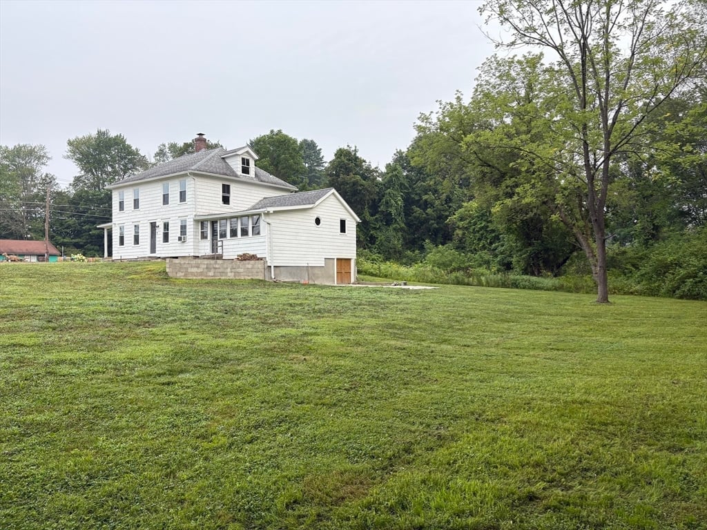 208 Greenfield Rd Photo 4