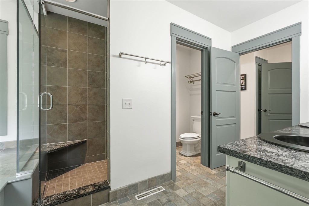 18 Eveningstar Dr Photo 19