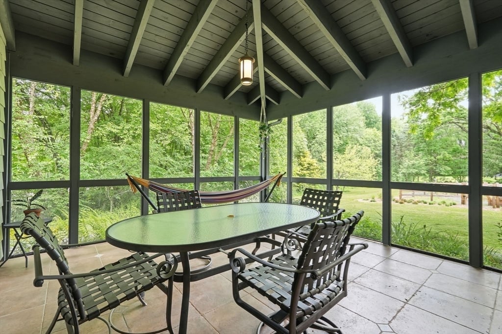 18 Eveningstar Dr Photo 24