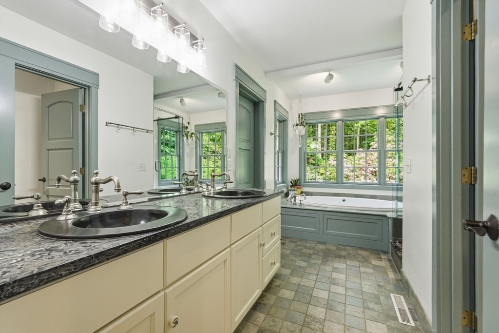 18 Eveningstar Dr Photo 18