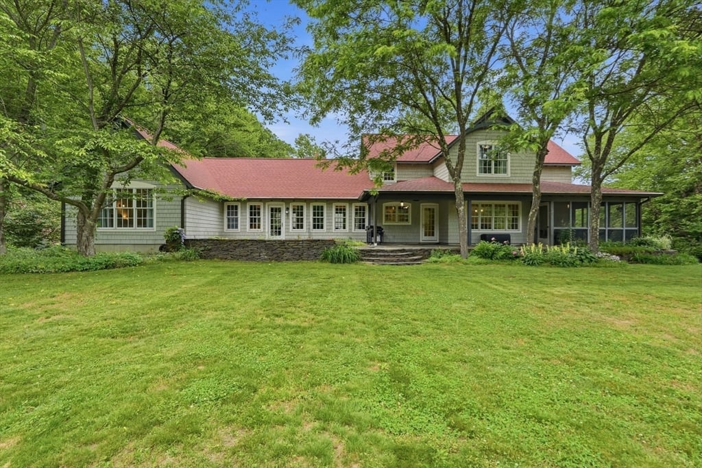 18 Eveningstar Dr Photo 4