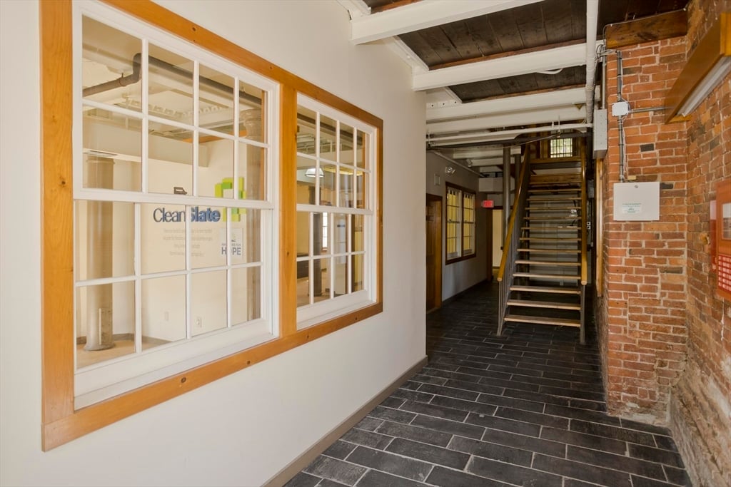 244 Main St Photo 23