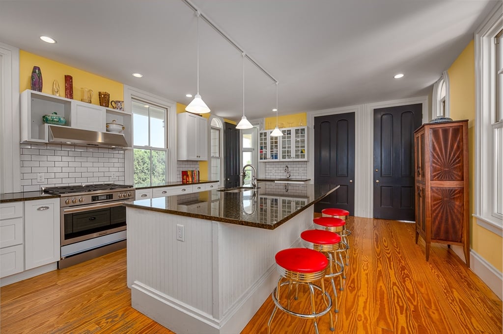 38 Gray St. Photo 13