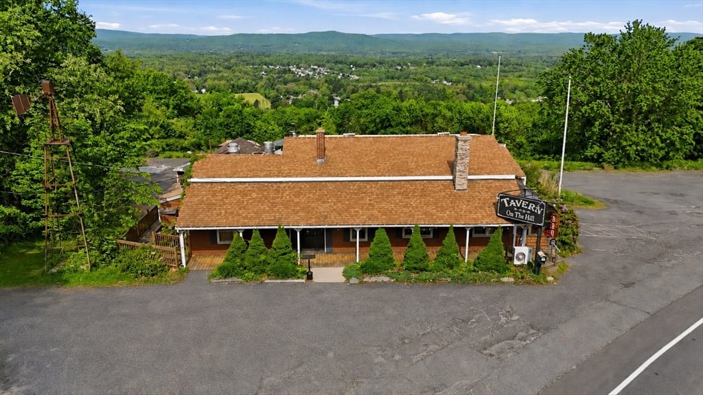 100 Mountain Rd Photo 1