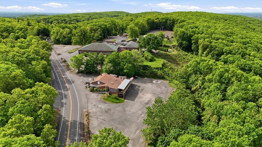 100 Mountain Rd Photo 38
