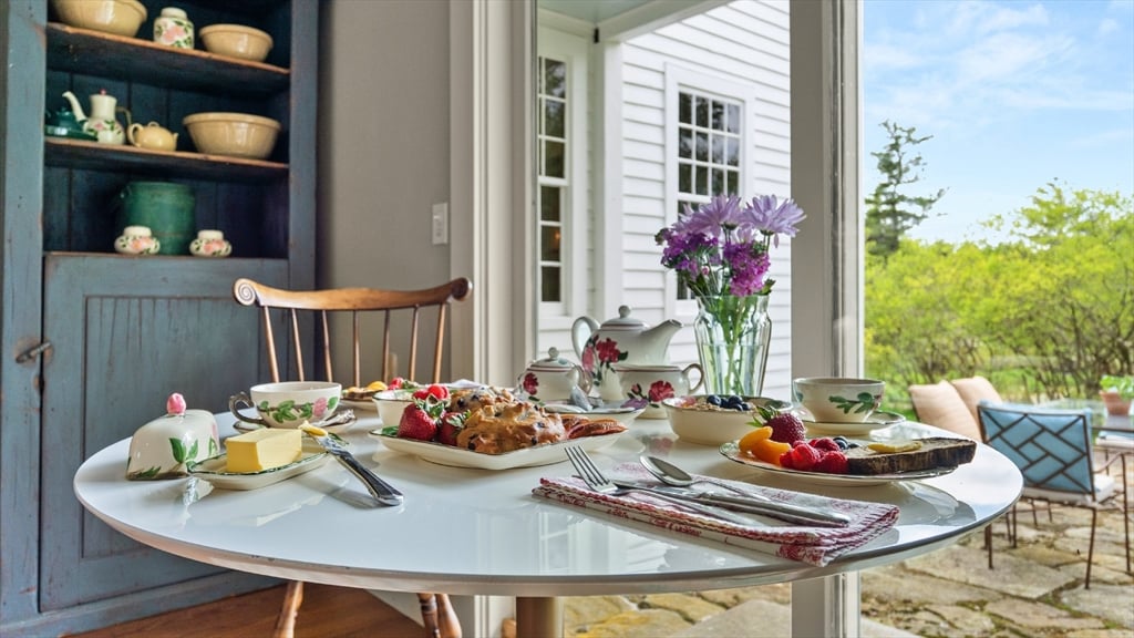 764 East Hill Road Photo 26