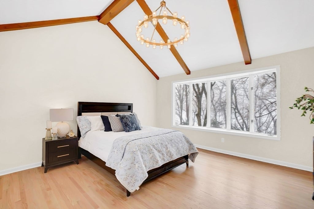 59 Lawrence Dr Photo 27