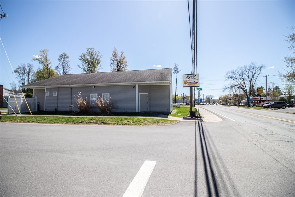 443-445 Bernardston Rd. Photo 8