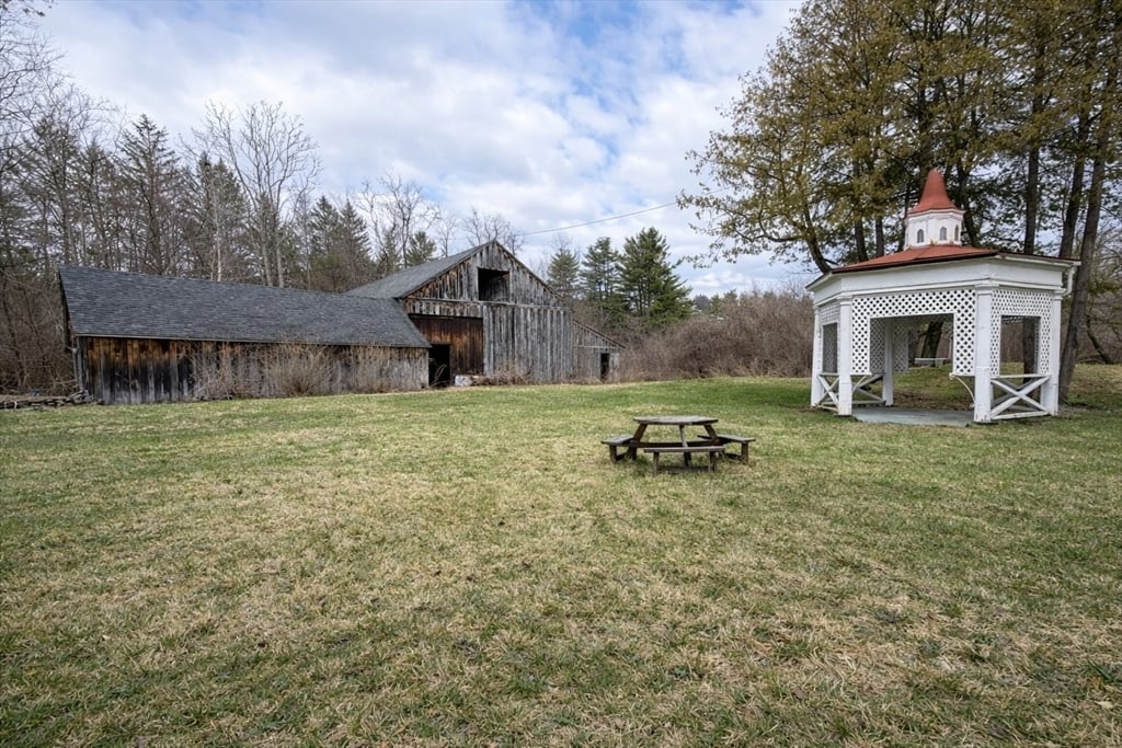 108 Colrain Shelburne Rd Photo 6