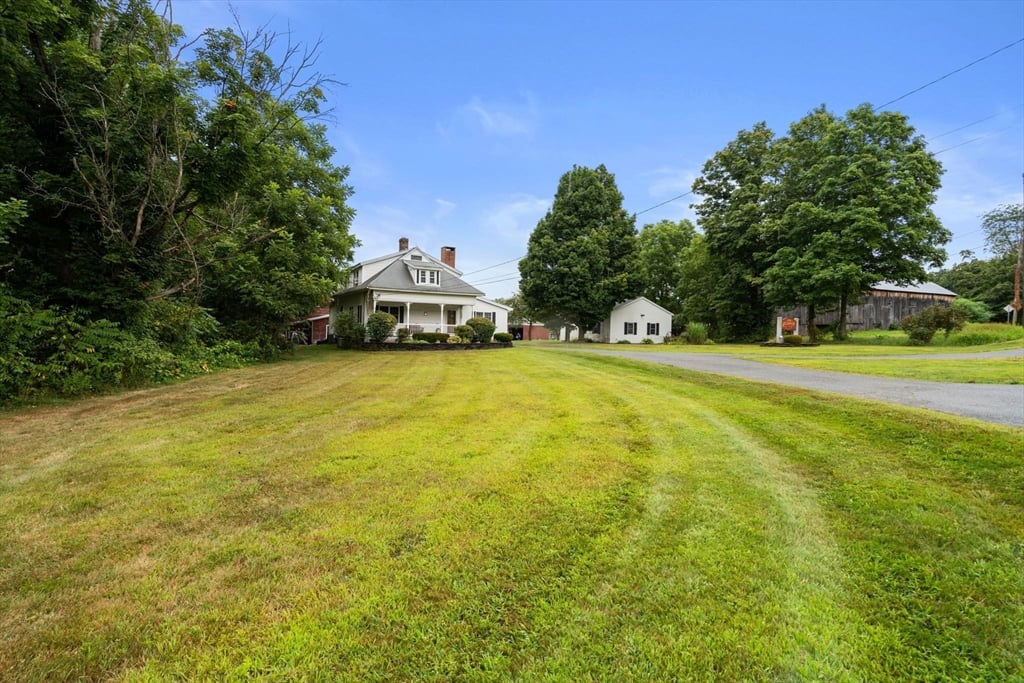 1730 S East St Photo 2