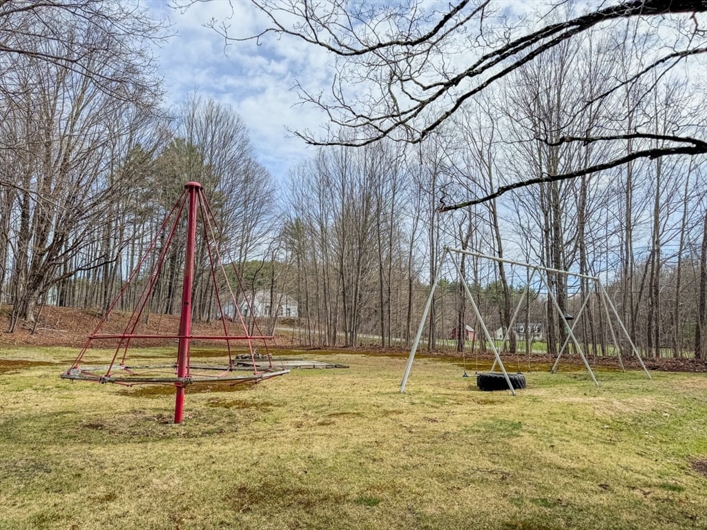 230 Millers Falls Road Photo 32