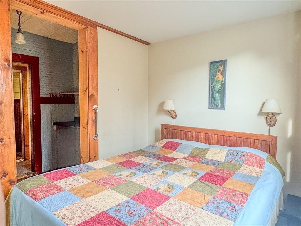 230 Millers Falls Road Photo 12