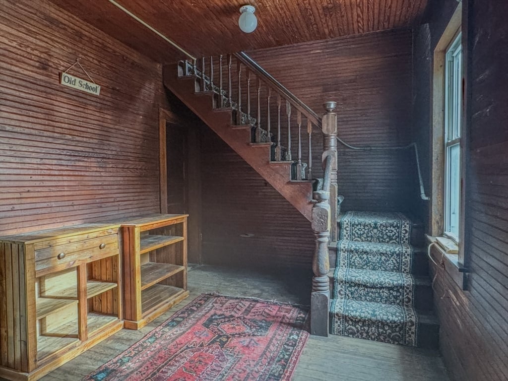 230 Millers Falls Road Photo 17