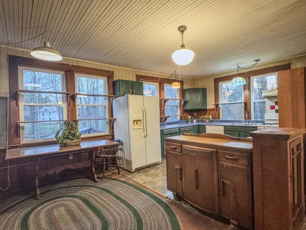 230 Millers Falls Road Photo 6