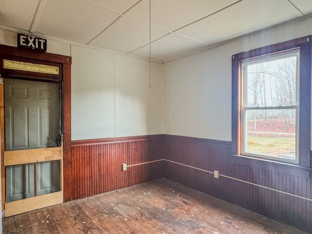 230 Millers Falls Road Photo 21