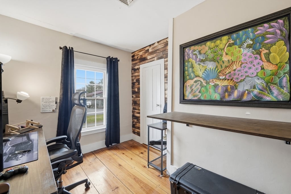 79 State Rd Photo 24